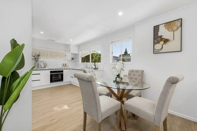 Photo of property in 5 Astor Place, Manurewa, Auckland, 2102