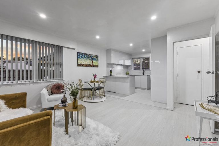 Photo of property in 1/13a Vine Street, Mangere East, Auckland, 2024