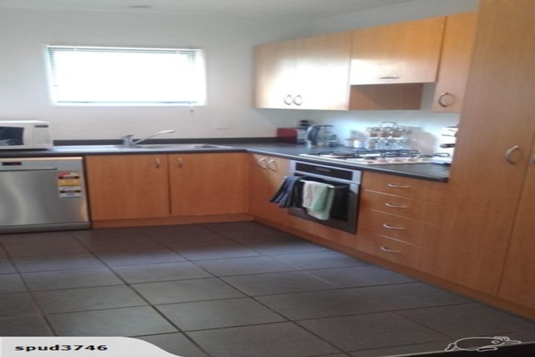 Photo of property in 2/25 Grove Road, Addington, Christchurch, 8024