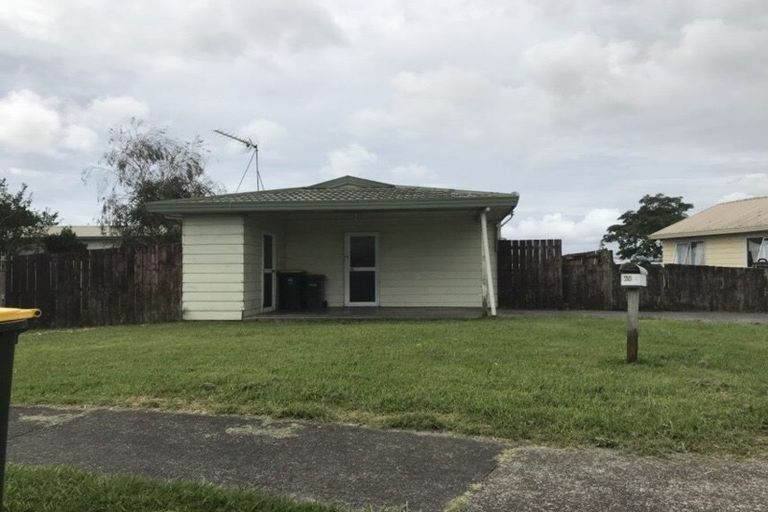 Photo of property in 1/20 Solveig Place, Randwick Park, Auckland, 2105