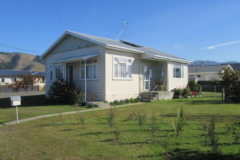 Photo of property in 36 Opie Street, Waimate, 7924