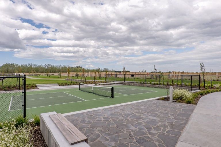 Photo of property in 37 Tetbury Drive, West Melton, 7676