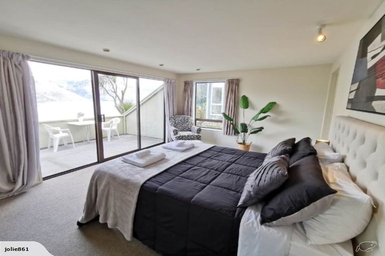 Photo of property in 13 Mckerrow Place, Sunshine Bay, Queenstown, 9300