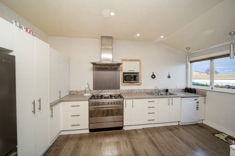 Photo of property in 107 Waihi Road, Hawera, 4610