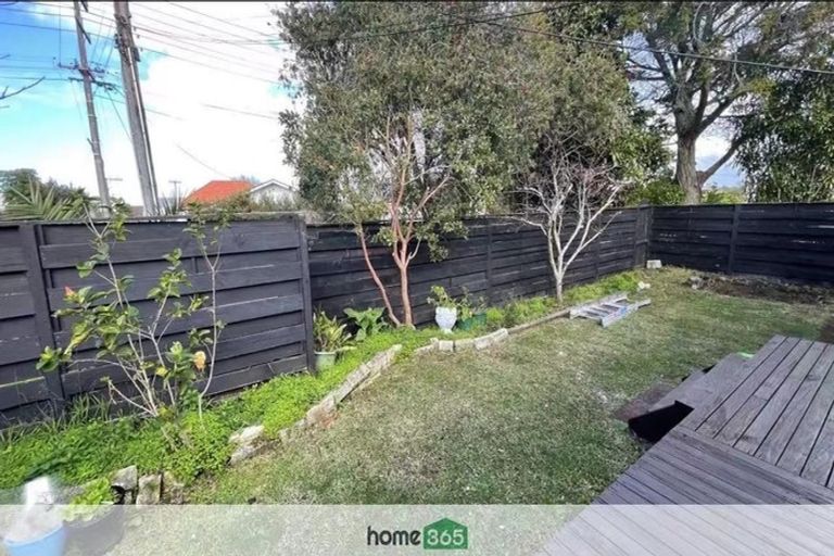 Photo of property in 1/37 Eversleigh Road, Belmont, Auckland, 0622
