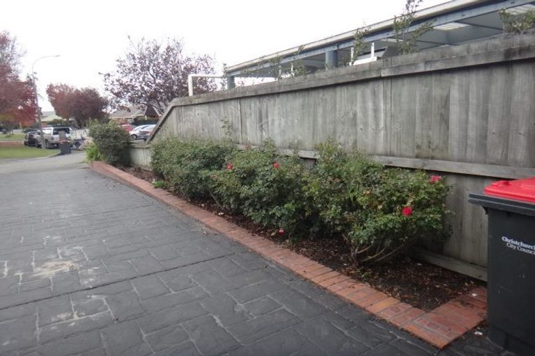 Photo of property in 12 Thoresby Mews, Avonhead, Christchurch, 8042