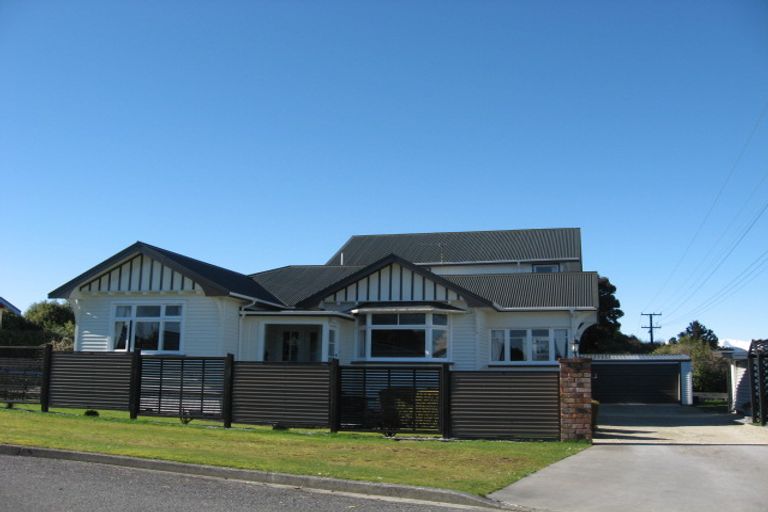 Photo of property in 2 Dalton Street, Hokitika, 7810