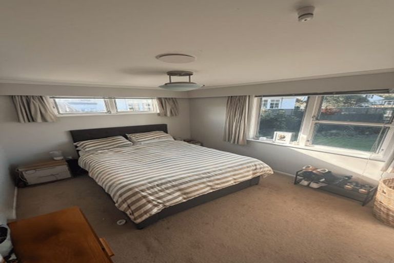 Photo of property in 2b Sutherland Avenue, Silverstream, Upper Hutt, 5019