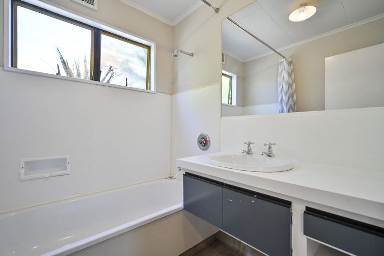 Photo of property in 14a Dundee Drive, Flaxmere, Hastings, 4120