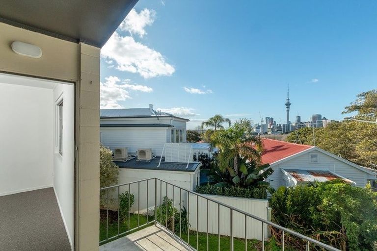 Photo of property in 10/27 Hepburn Street, Freemans Bay, Auckland, 1011