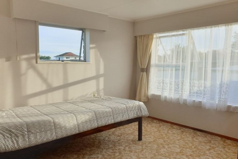 Photo of property in 22 Dewe Avenue, Feilding, 4702