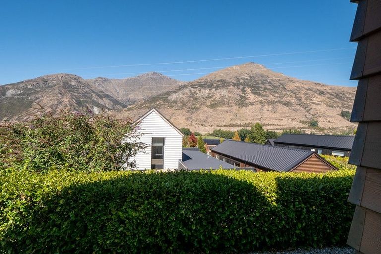 Photo of property in 7 Clover Lane, Lake Hayes, Queenstown, 9304