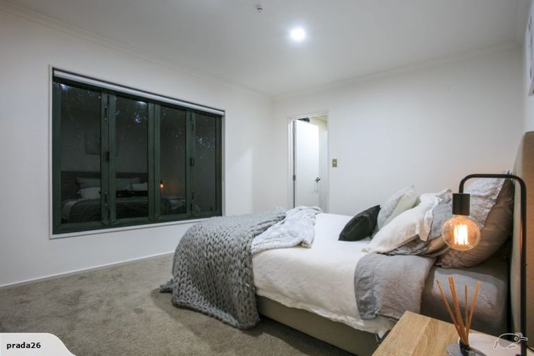 Photo of property in 43a Isobel Road, Greenhithe, Auckland, 0632