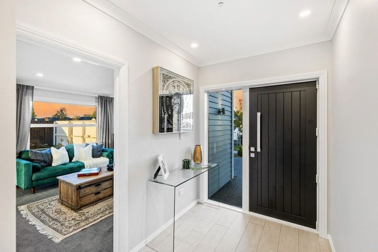 Photo of property in 38 Mcquillan Avenue, Woodend, 7610