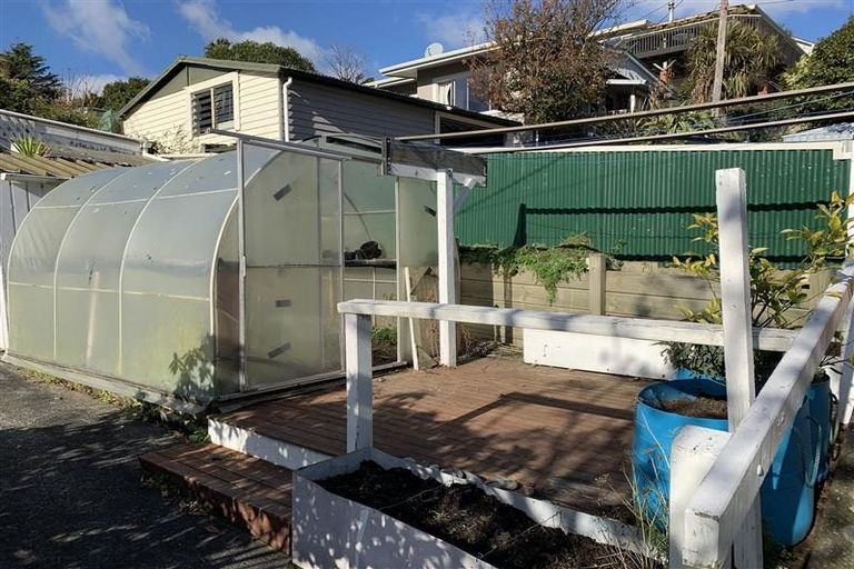 Photo of property in 10 Cornwall Street, Picton, 7220