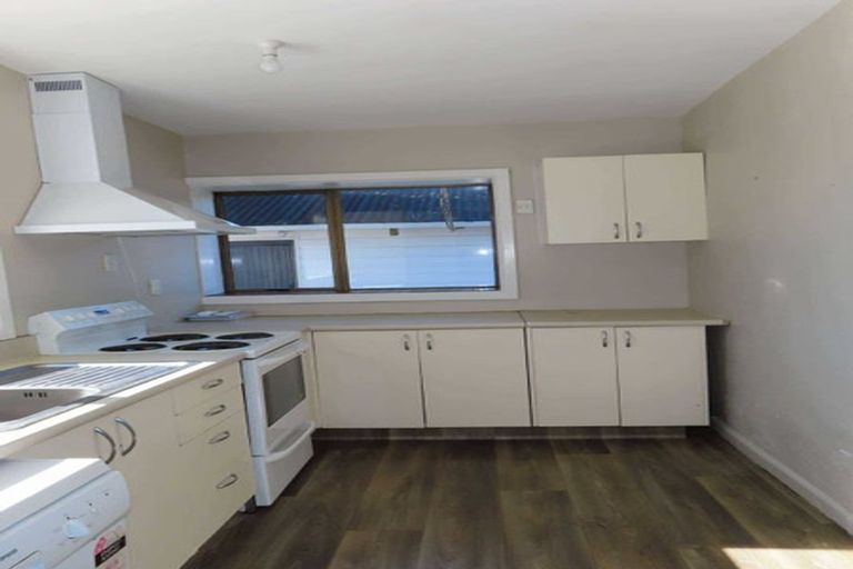 Photo of property in 63 Aorangi Road, Bryndwr, Christchurch, 8053