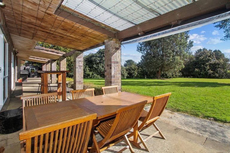 Photo of property in 112a Mcrobbie Road, Kingseat, Papakura, 2580