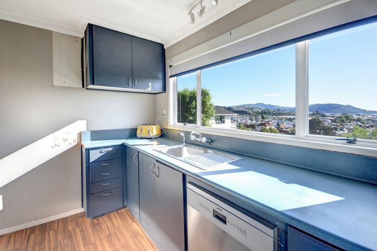 Photo of property in 37 Easther Crescent, Kew, Dunedin, 9012