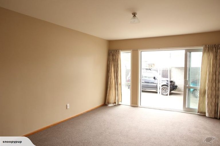 Photo of property in 4/16 Hargest Crescent, Sydenham, Christchurch, 8023