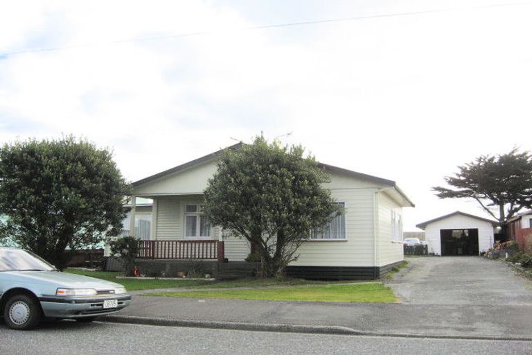 Photo of property in 102 Blake Street, Blaketown, Greymouth, 7805
