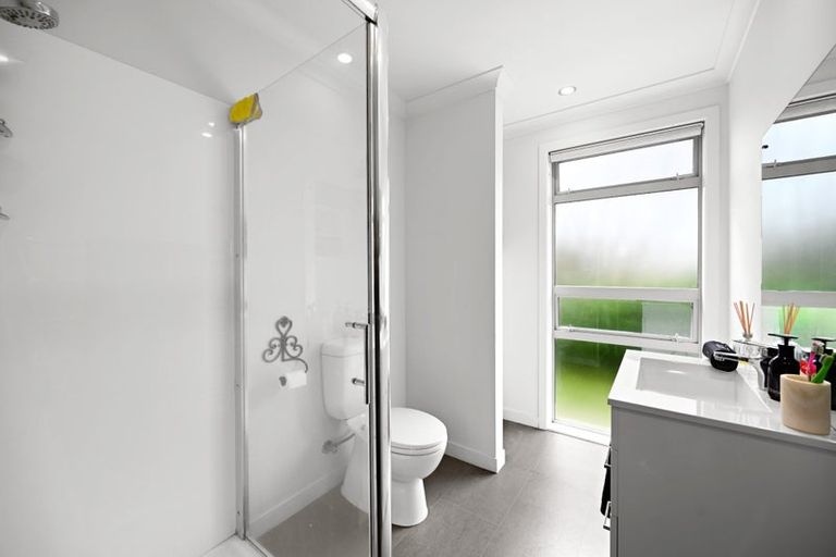 Photo of property in 17 Sillary Street, Hamilton East, Hamilton, 3216