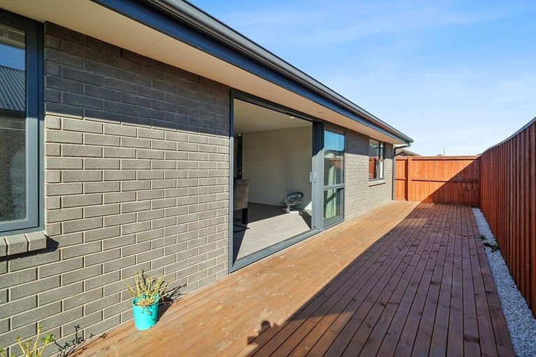 Photo of property in 37 Avanda Avenue, Rolleston, 7615