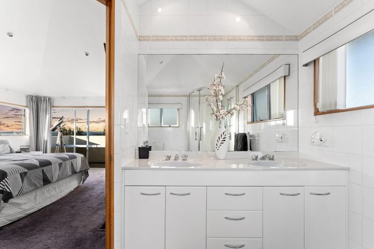 Photo of property in 21 Fishermans Cove, Army Bay, Whangaparaoa, 0930