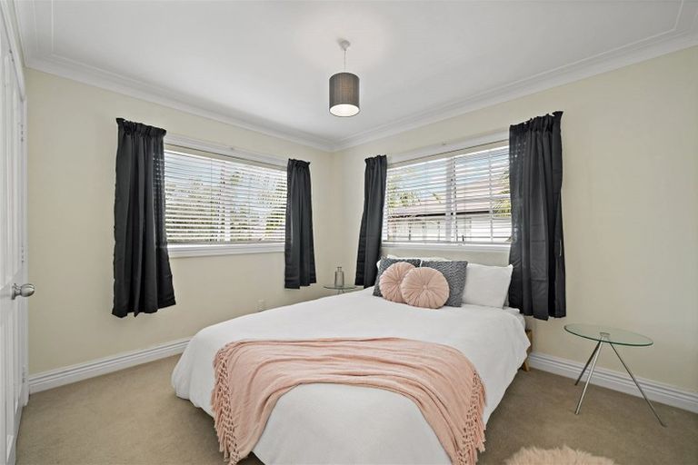 Photo of property in 2/26 Esmonde Road, Takapuna, Auckland, 0622