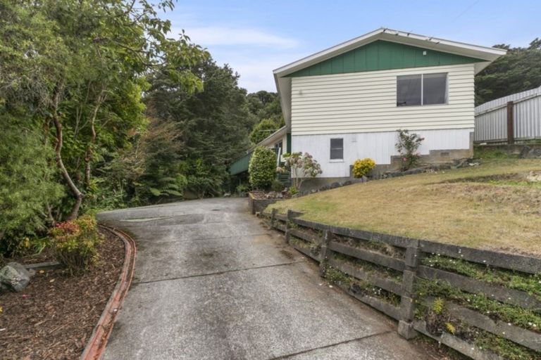Photo of property in 41 Petrie Street, Wainuiomata, Lower Hutt, 5014