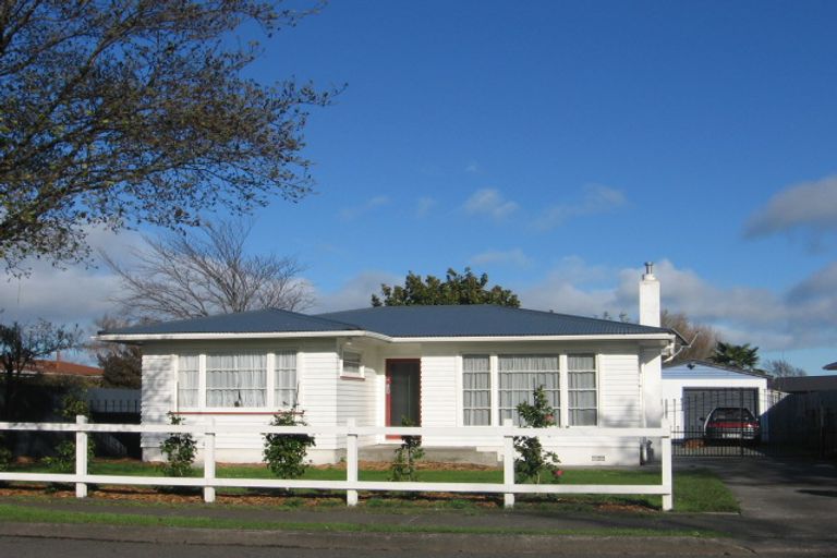 Photo of property in 20 Botanical Road, Takaro, Palmerston North, 4412