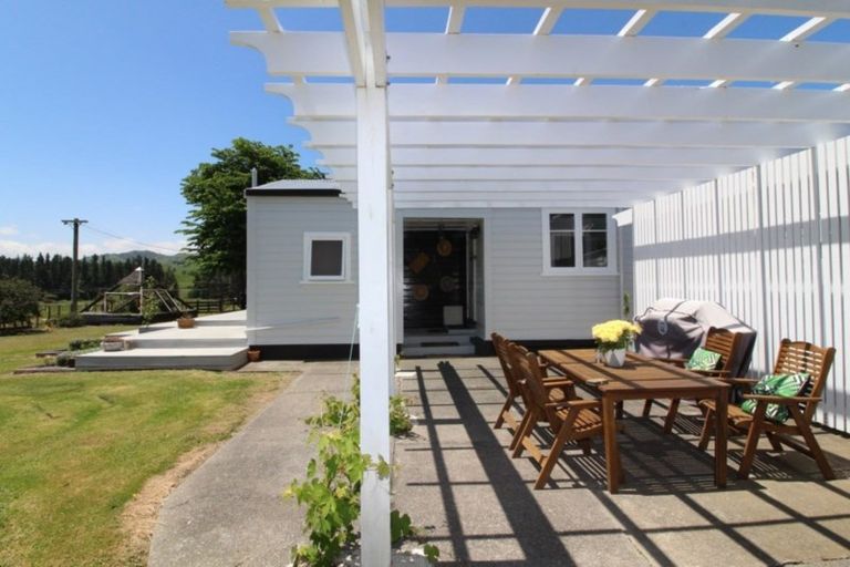 Photo of property in 7685 State Highway 1, Taihape, 4794
