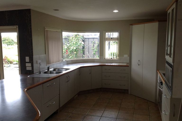 Photo of property in 12 Montego Drive, Papamoa Beach, Papamoa, 3118