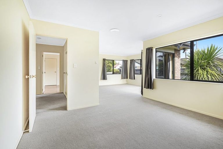 Photo of property in 59 Vardon Road, St Andrews, Hamilton, 3200