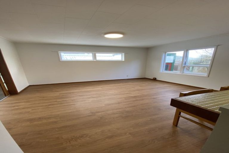 Photo of property in 3 Woodford Way, Crofton Downs, Wellington, 6035