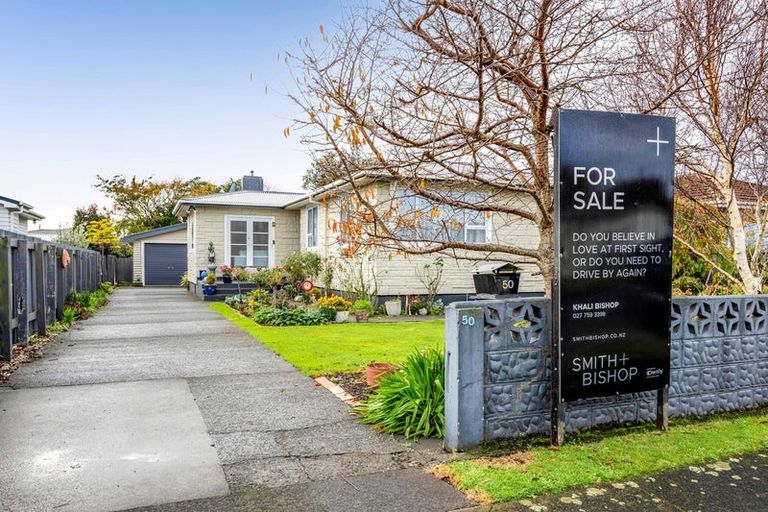 Photo of property in 50 Reid Avenue, Hawera, 4610