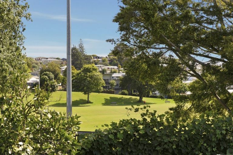 Photo of property in 6 Crombie Street, Bellevue, Tauranga, 3110