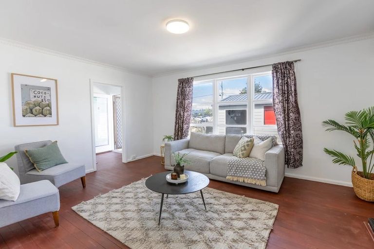 Photo of property in 27 Gilray Avenue, Maraenui, Napier, 4110