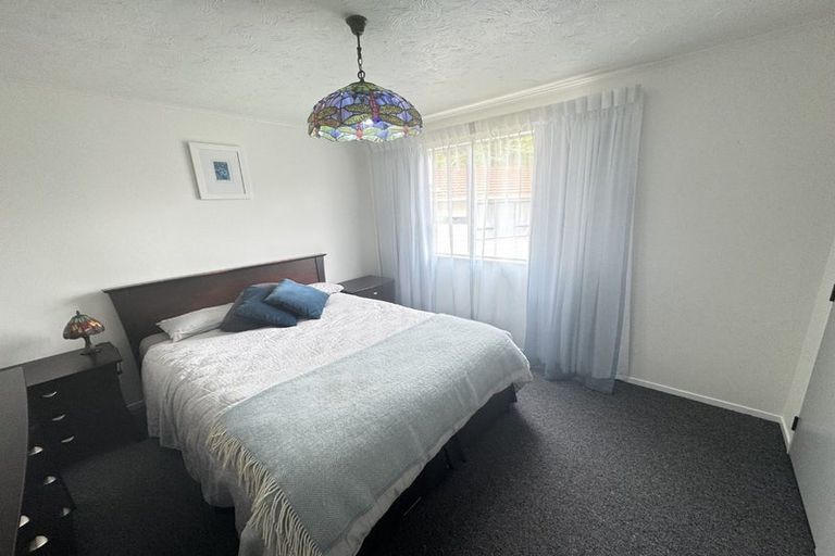 Photo of property in 56 Hathaway Avenue, Karori, Wellington, 6012