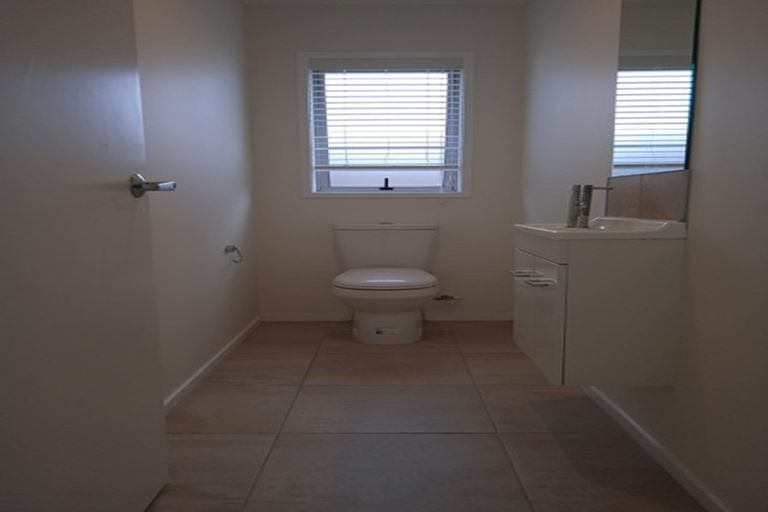 Photo of property in 2 Boyle Mews, Papamoa Beach, Papamoa, 3118