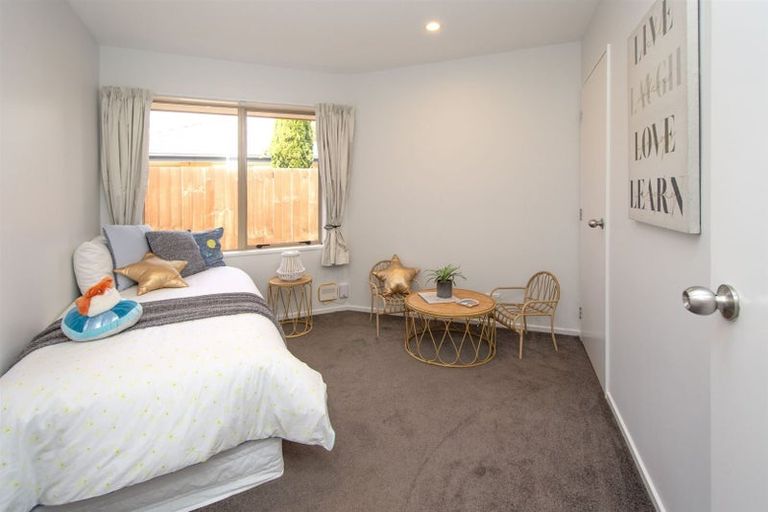 Photo of property in 71 Broadhaven Avenue, Parklands, Christchurch, 8083
