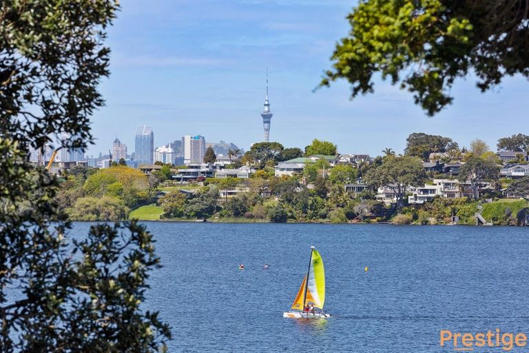 Photo of property in 3/17a Fenwick Avenue, Milford, Auckland, 0620