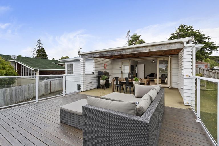 Photo of property in 34 Ranui Avenue, Ranui, Auckland, 0612
