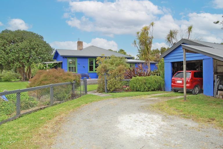 Photo of property in 126 Oneriri Road, Kaiwaka, 0573