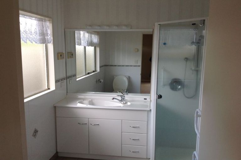 Photo of property in 12 Montego Drive, Papamoa Beach, Papamoa, 3118