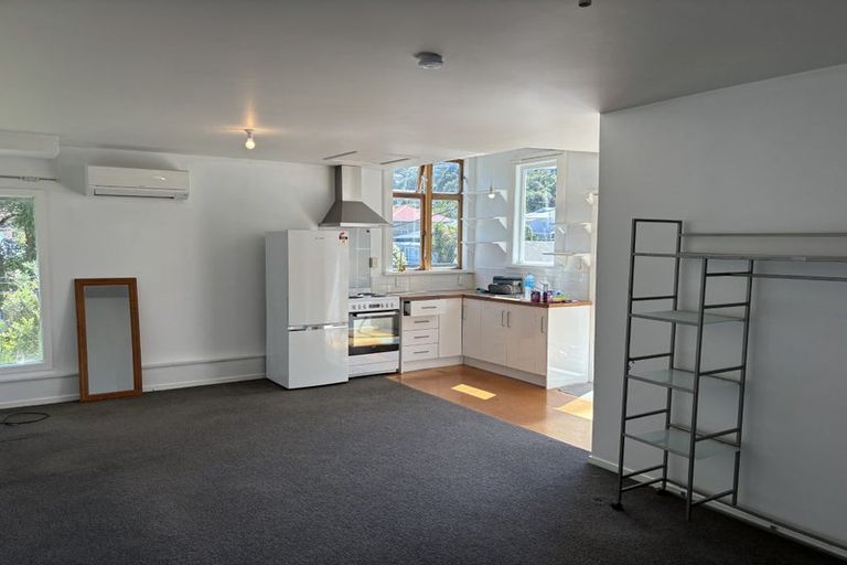 Photo of property in 542 Adelaide Road, Berhampore, Wellington, 6023