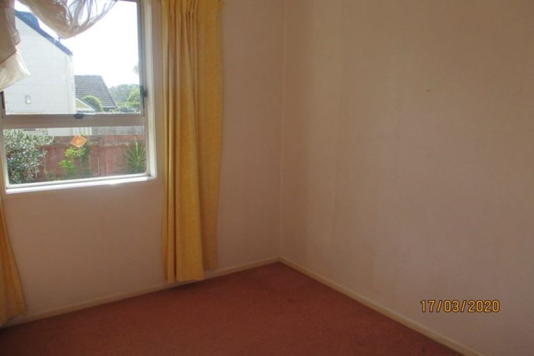 Photo of property in 2/133 Pigeon Mountain Road, Half Moon Bay, Auckland, 2012