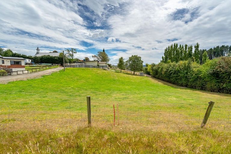 Photo of property in 15 Snowdon Street, Allanton, Mosgiel, 9092
