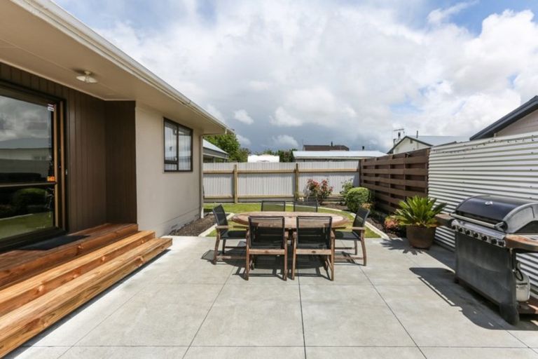 Photo of property in 6a Forward Street, Greenmeadows, Napier, 4112