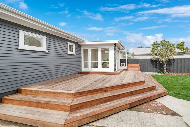 Photo of property in 21 Young Street, Somerfield, Christchurch, 8024