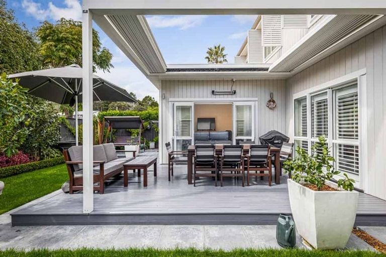Photo of property in 20 Kensington Drive, Orewa, 0931